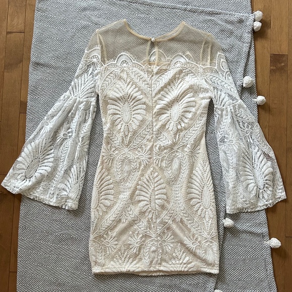 CBR⎪Long Sleeve Lace Dress - Picture 6 of 10